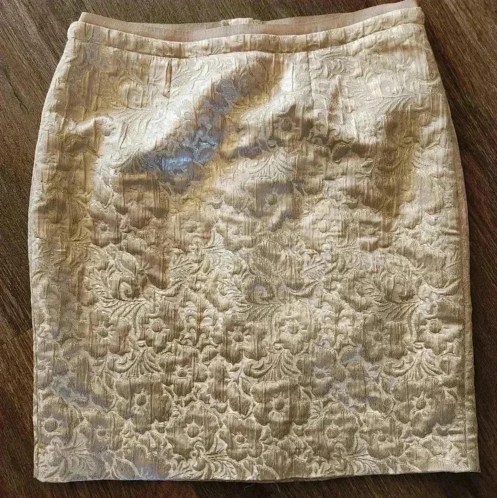 Ann Taylor LOFT Gold Metallic Brocade Skirt Sz 8